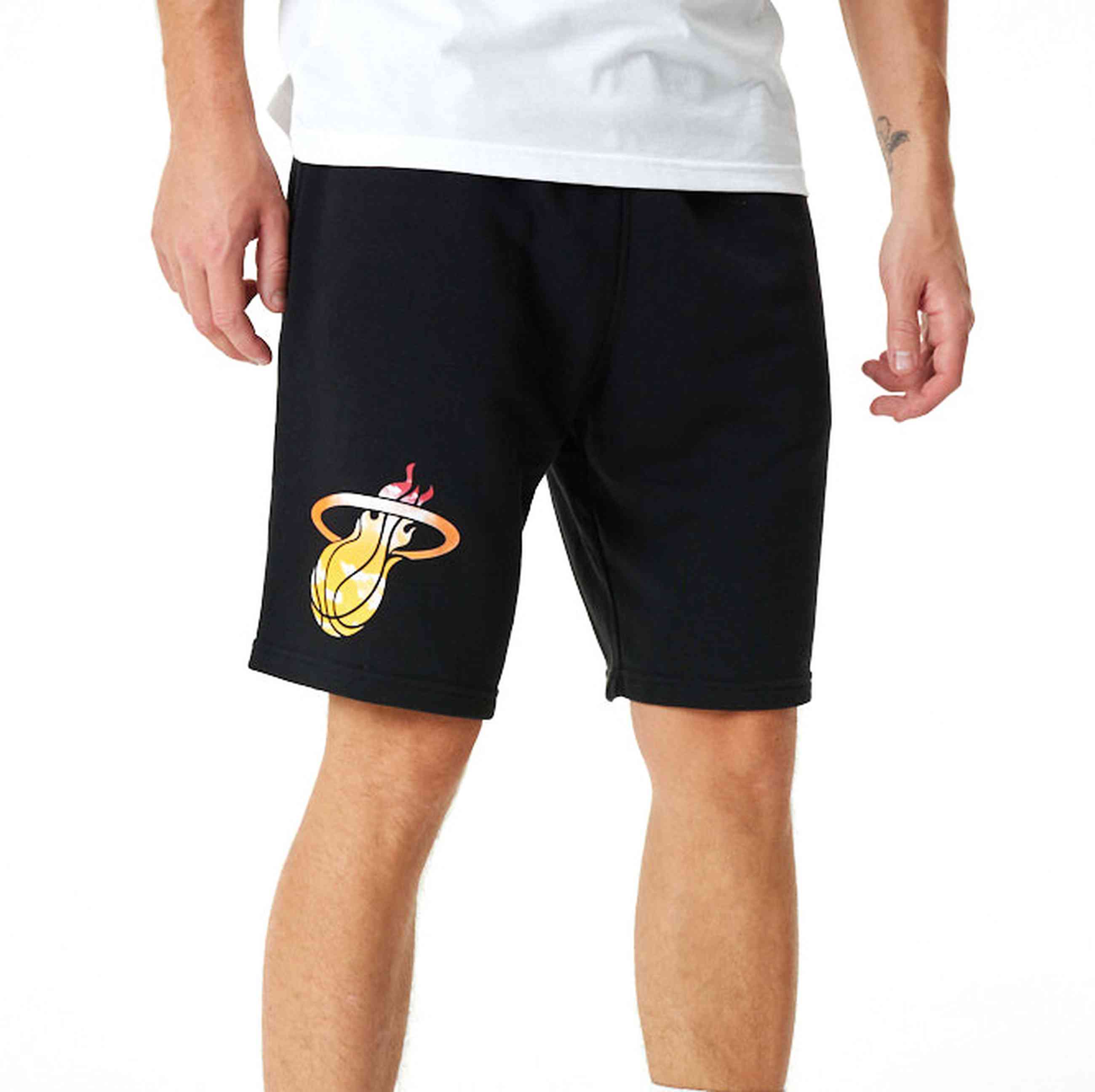 New Era - NBA Miami Heat Sky Print Shorts