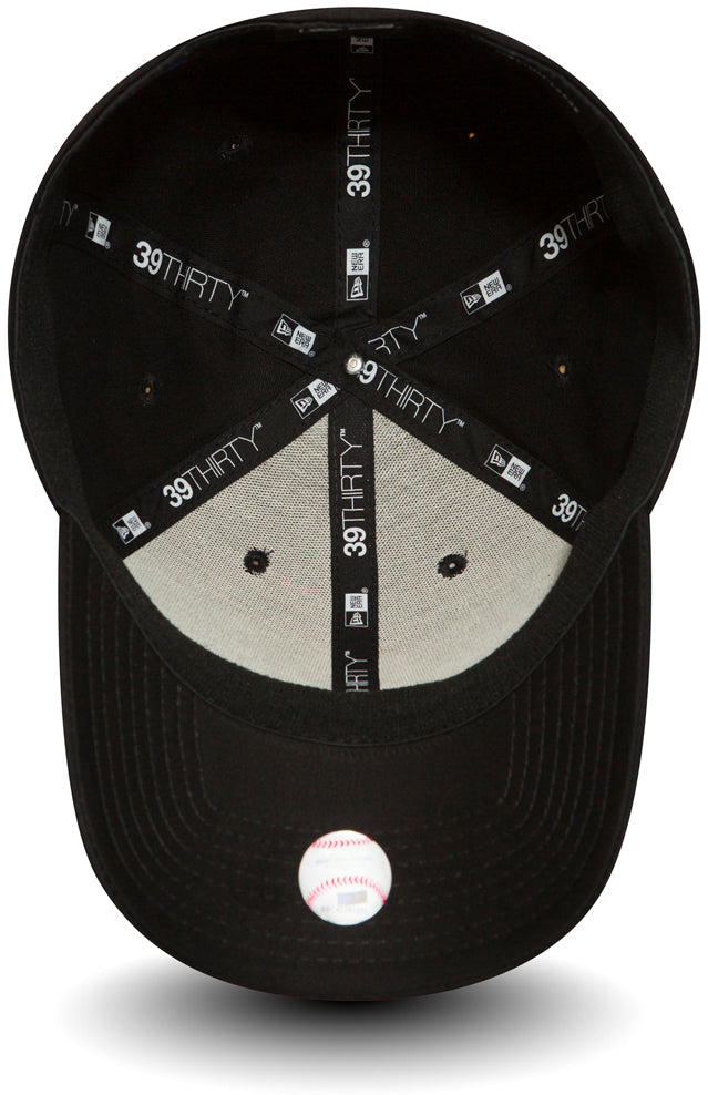 New Era - MLB New York Yankees Essential 39Thirty Cap - Schwarz-Schwarz
