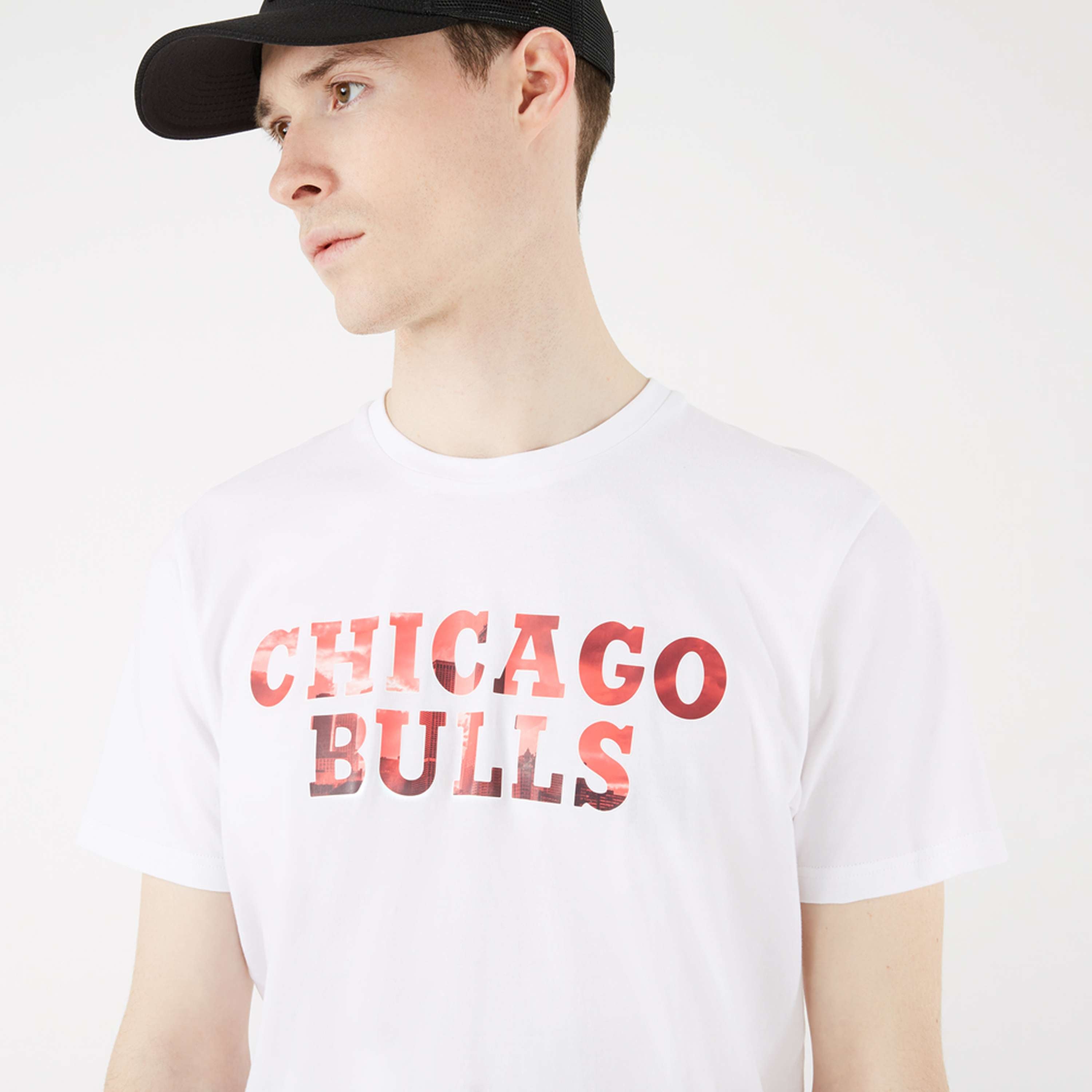 New Era - NBA Chicago Bulls Photographic Wordmark T-Shirt - Weiß