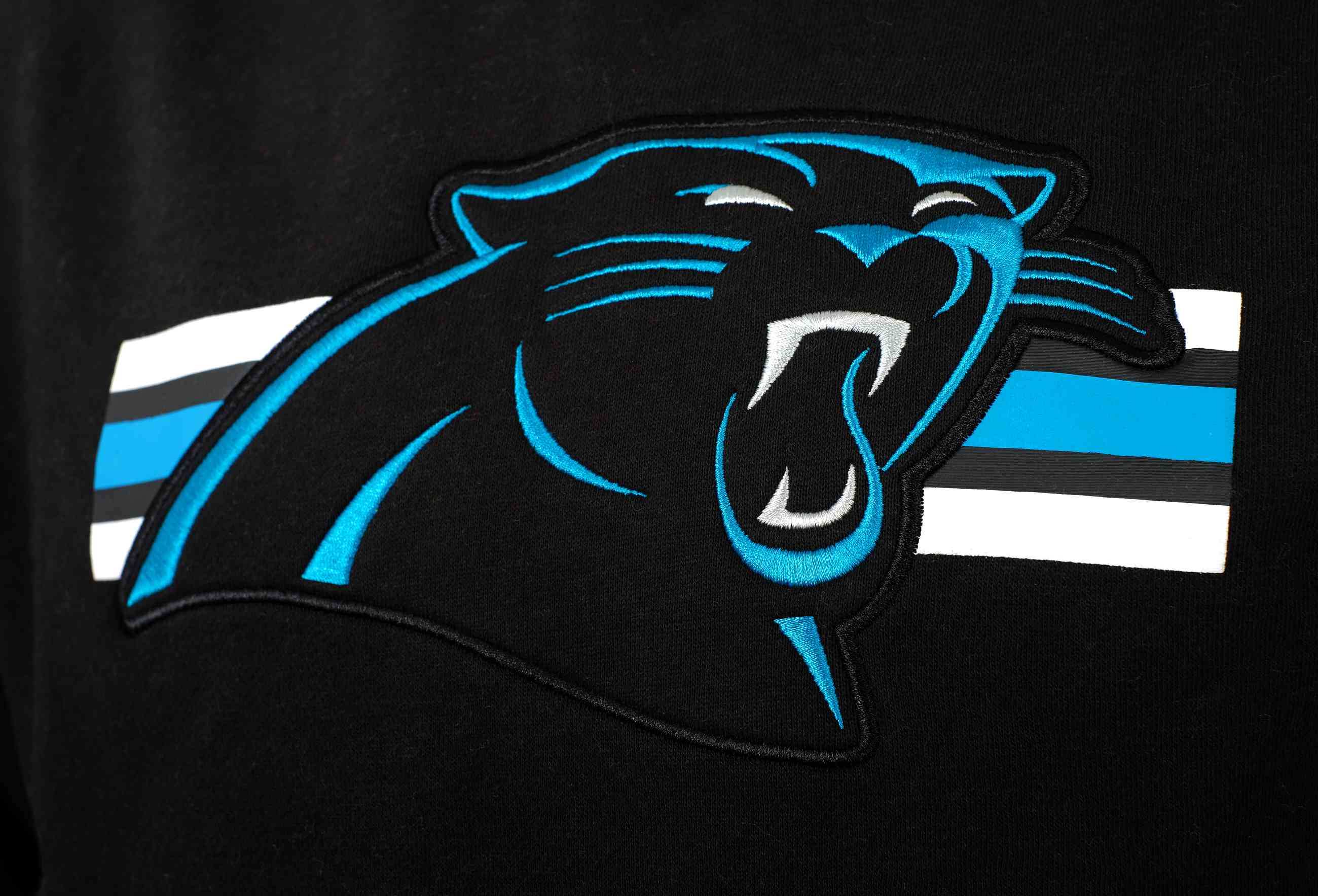 New Era - NFL Carolina Panthers 2023 Sideline Hoodie