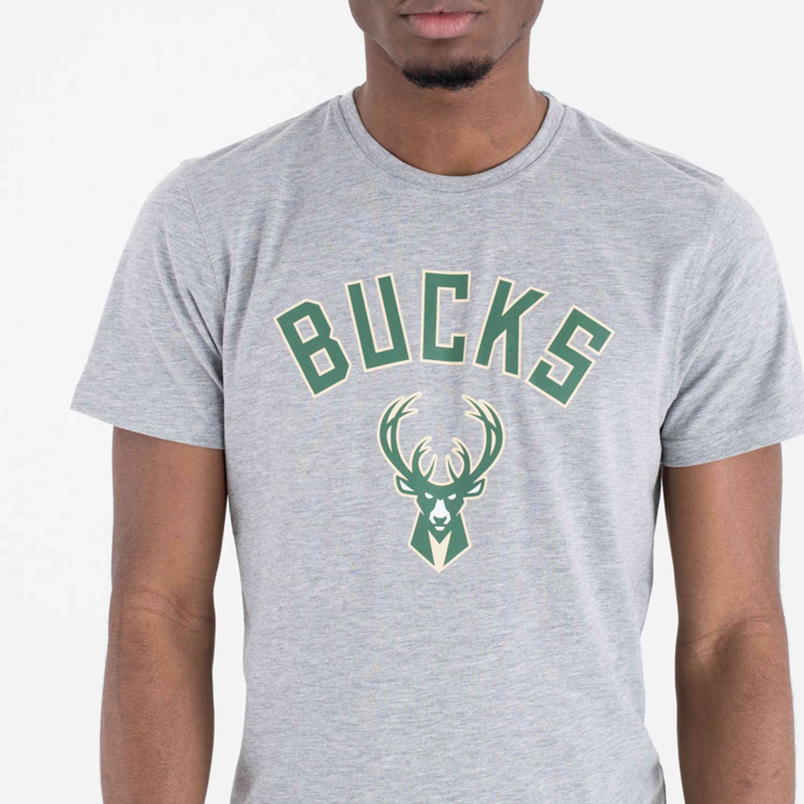 New Era - NBA Milwaukee Bucks Logo T-Shirt