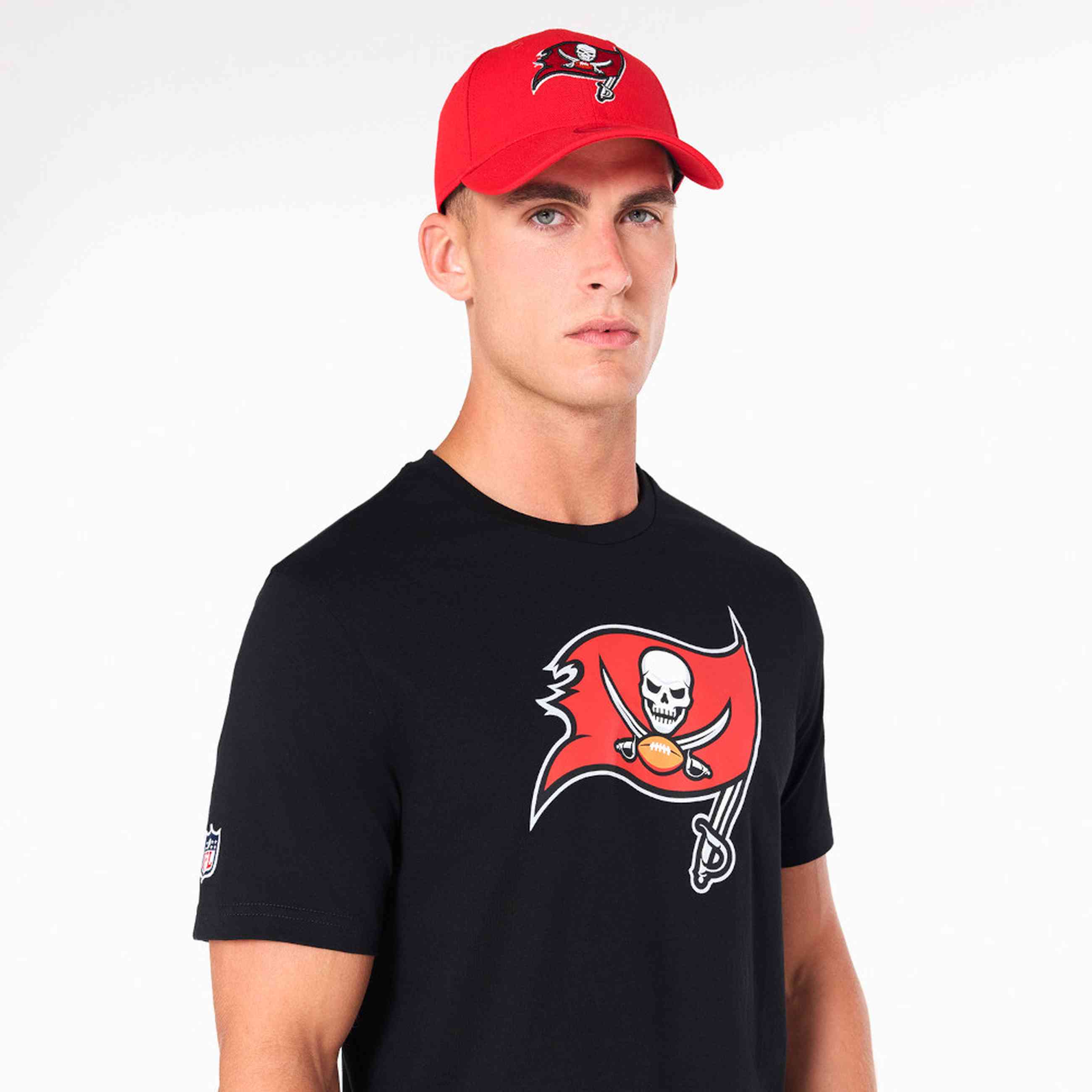 New Era - NFL Tampa Bay Buccaneers Logo T-Shirt